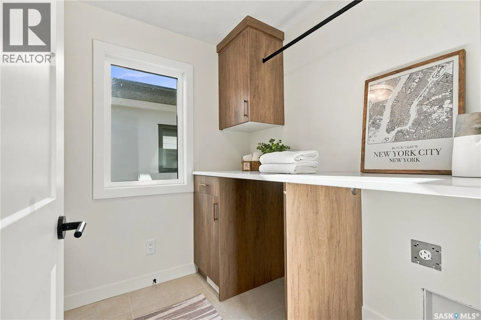 660 Pepper BEND