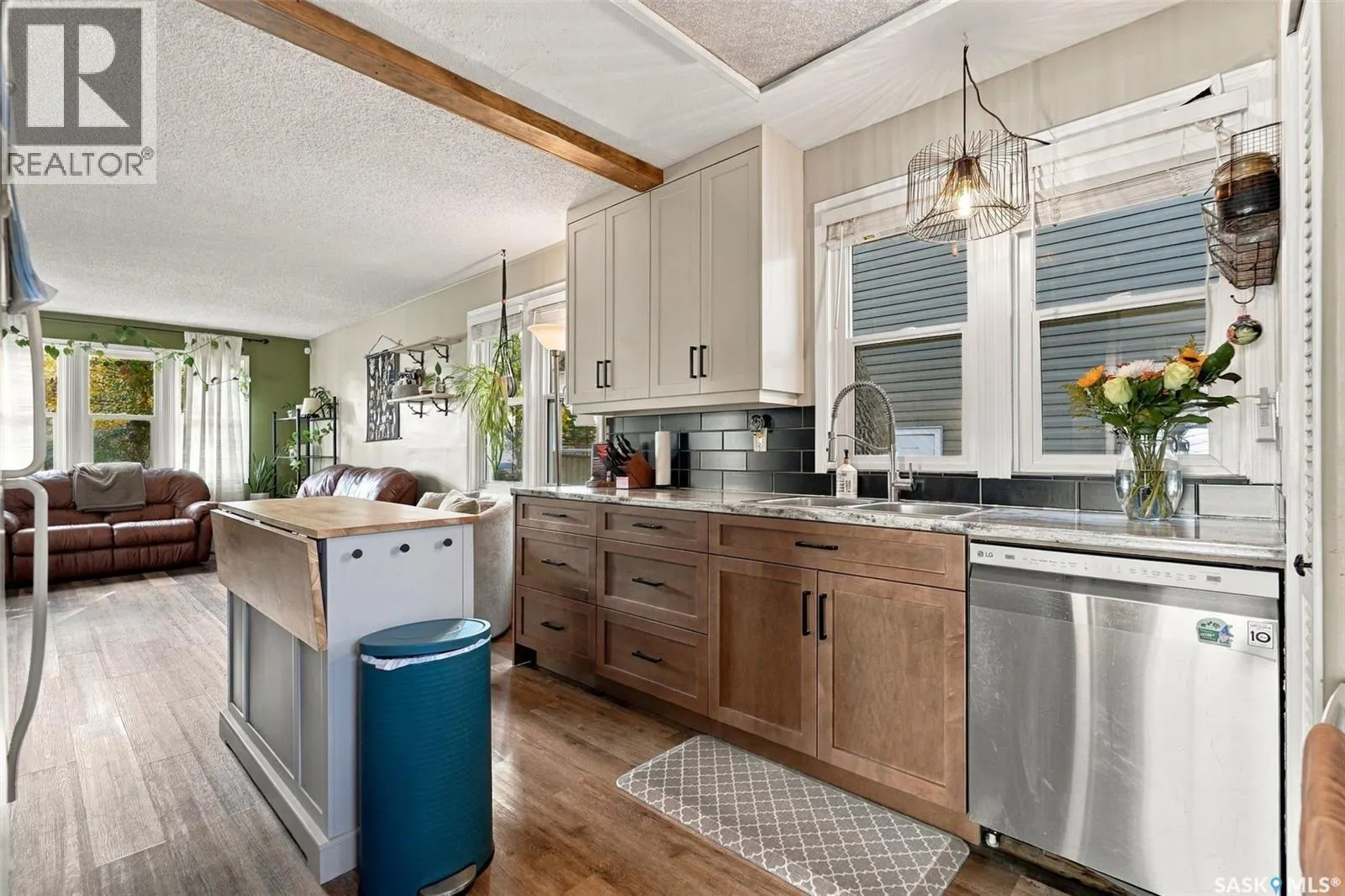 110 109th STREET W