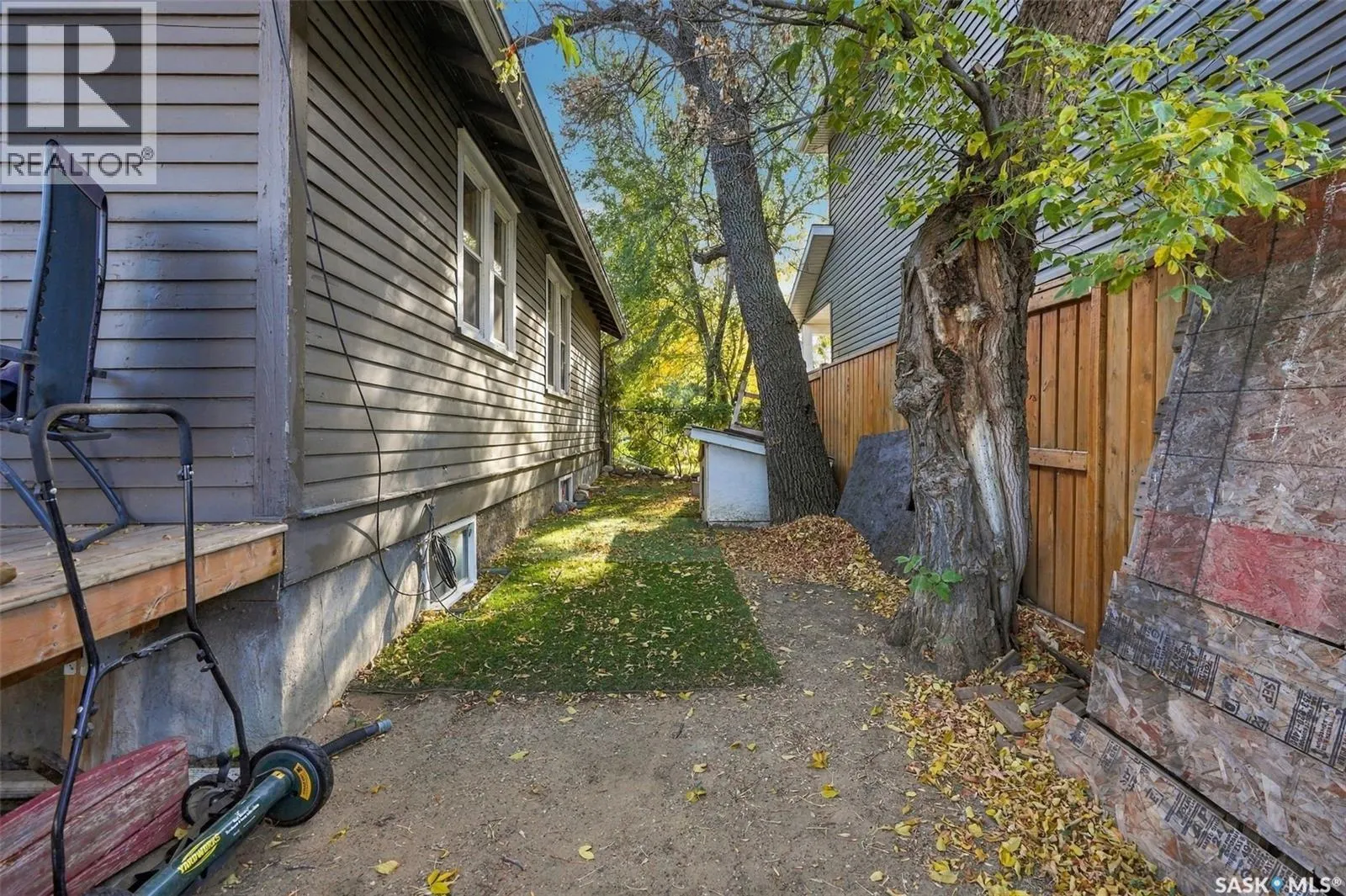 110 109th STREET W