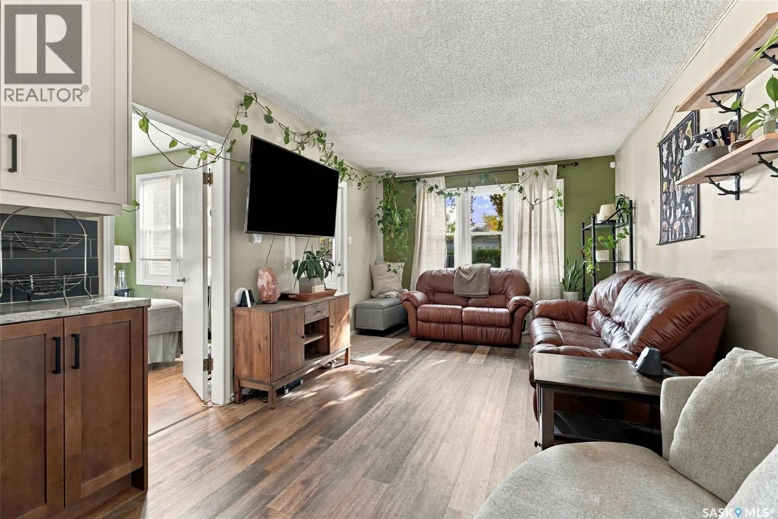110 109th STREET W