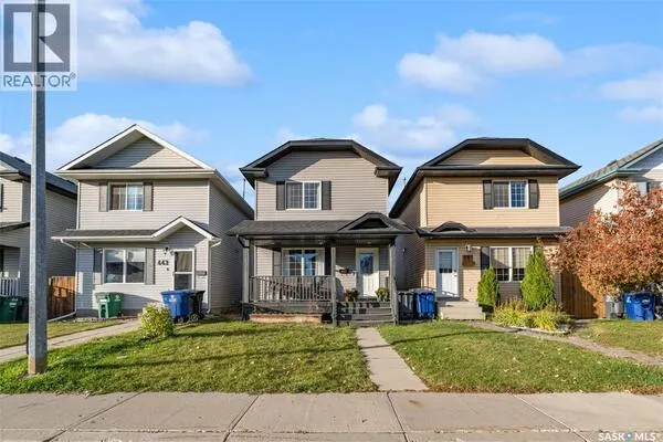 447 Blakeney CRESCENT