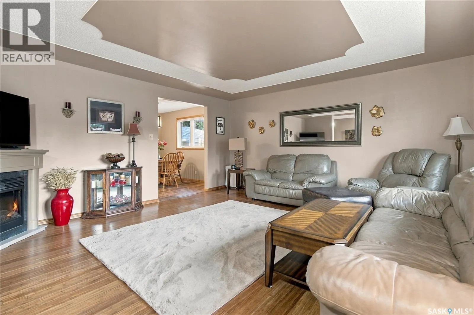 1311 Queen CRESCENT