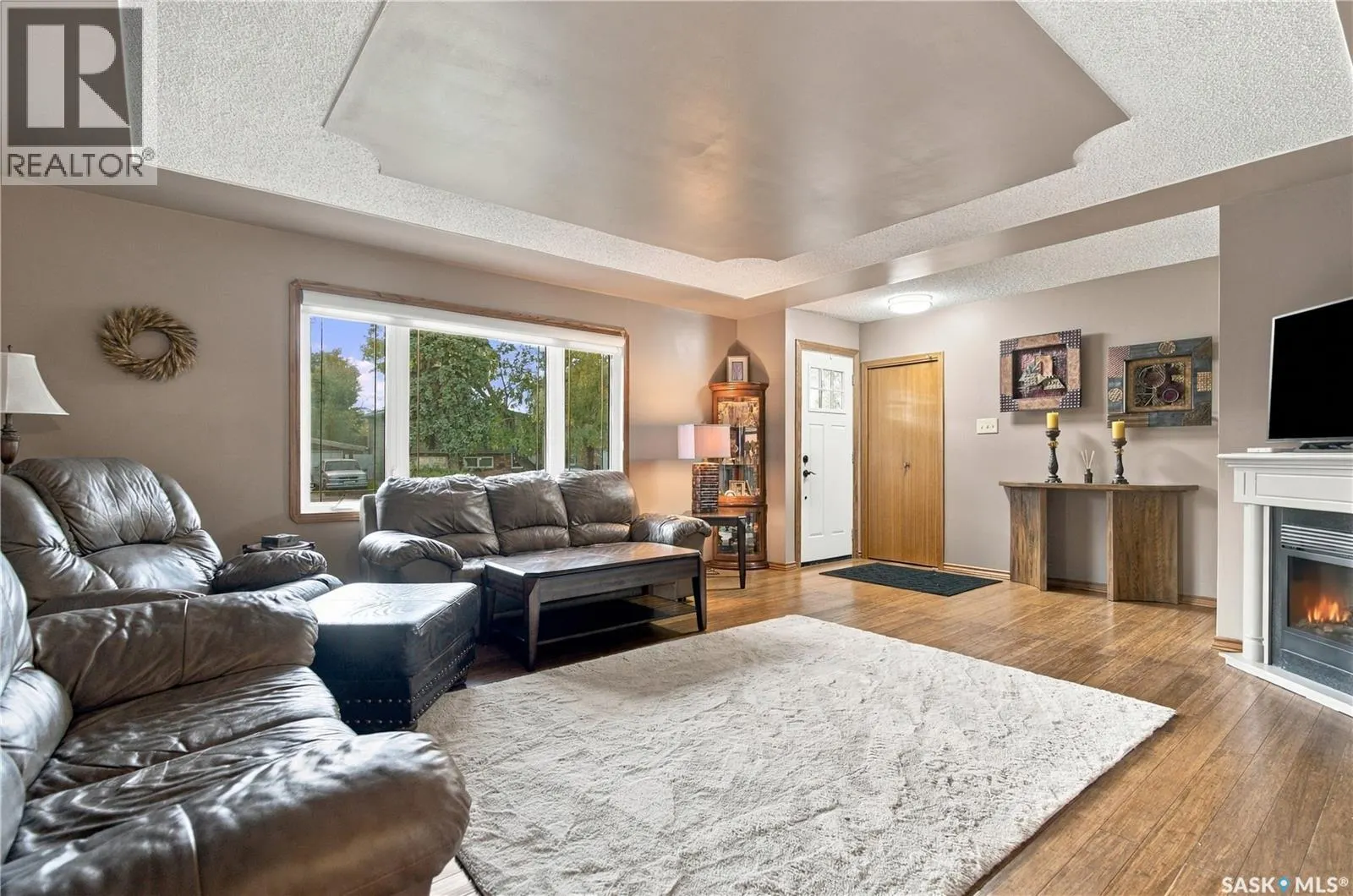 1311 Queen CRESCENT