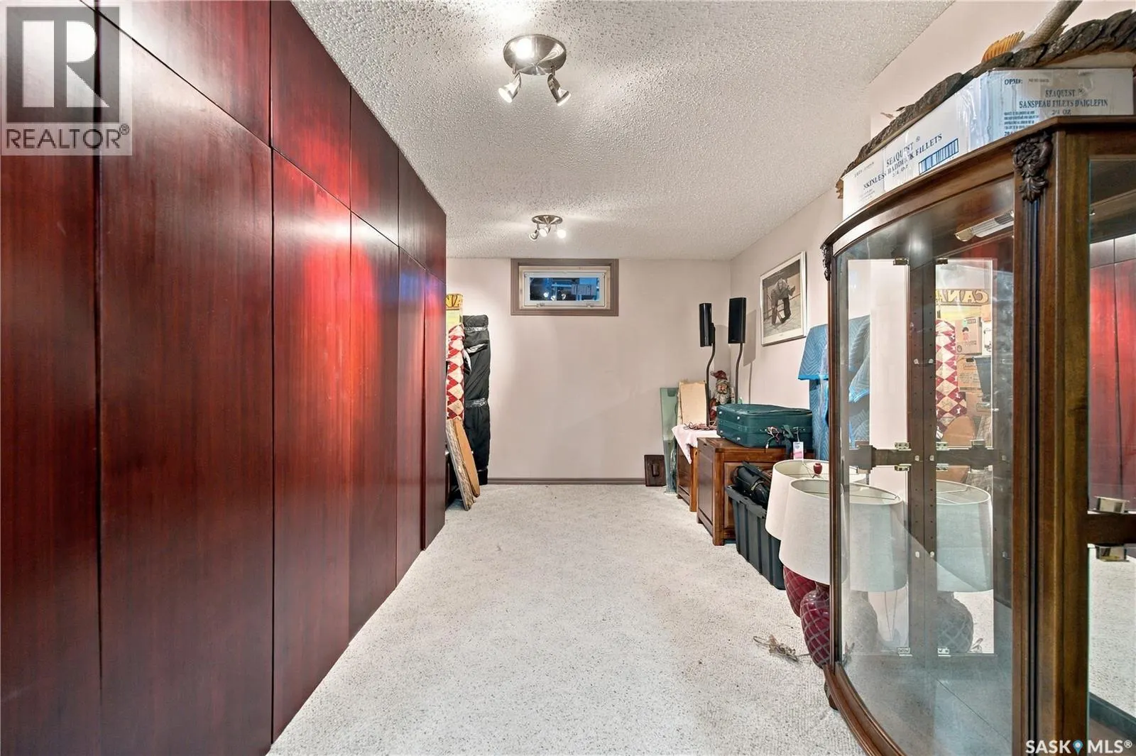 1311 Queen CRESCENT