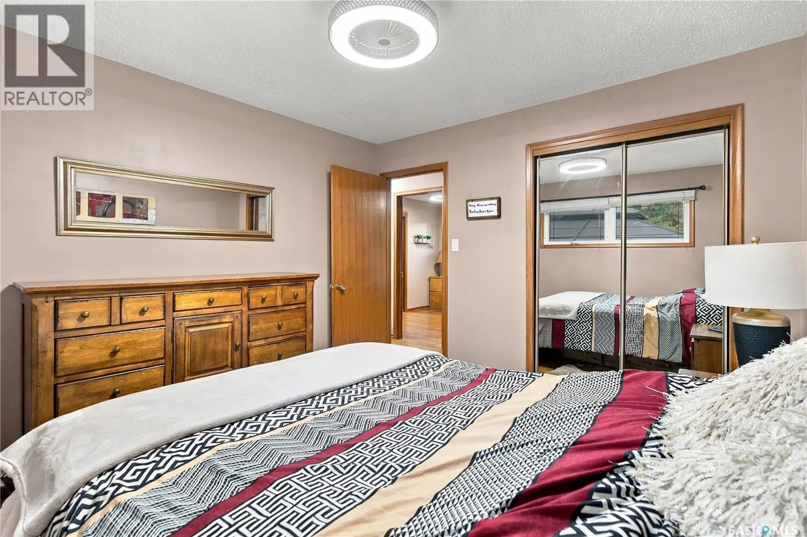 1311 Queen CRESCENT