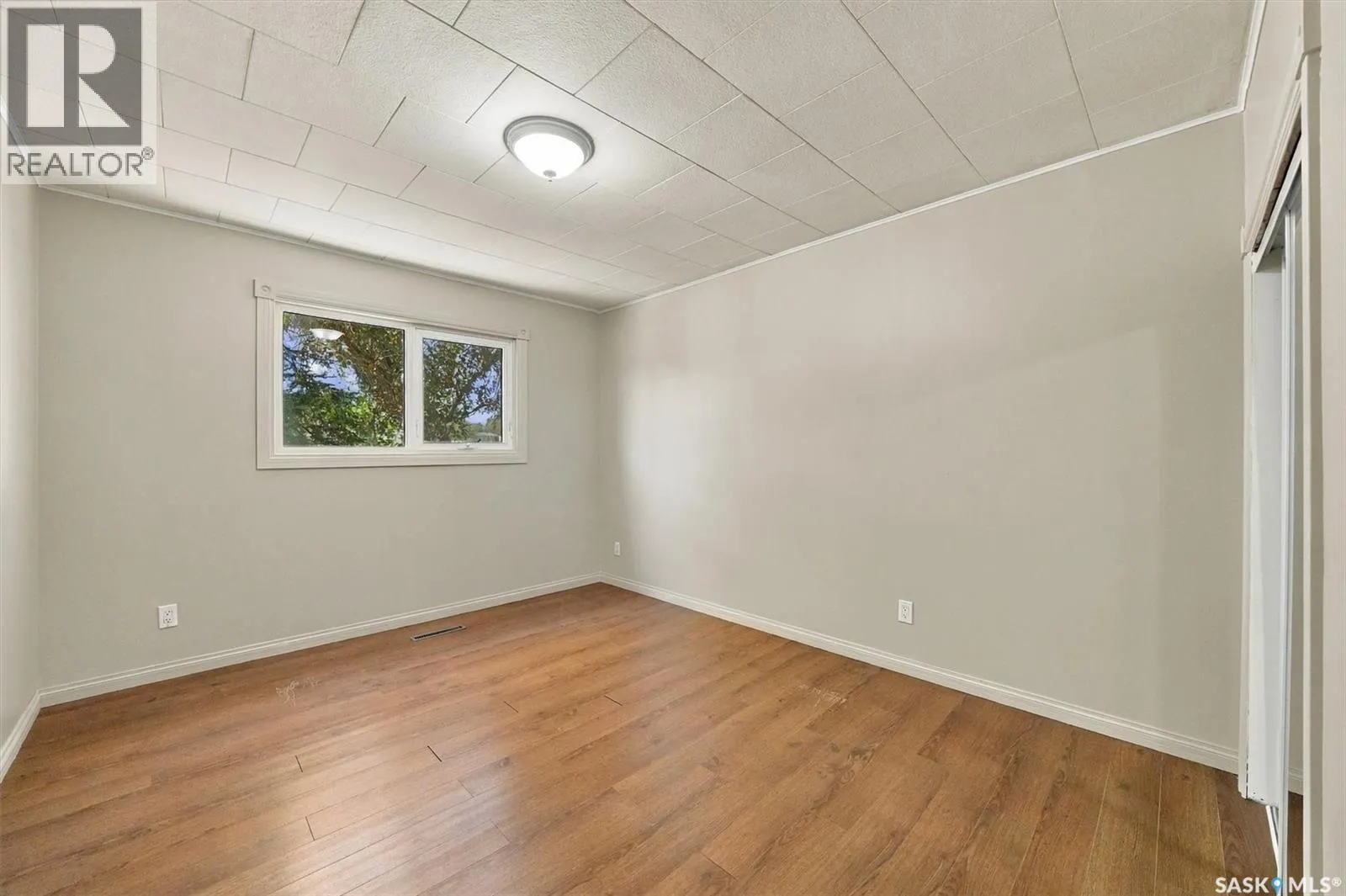 302 McMillan AVENUE