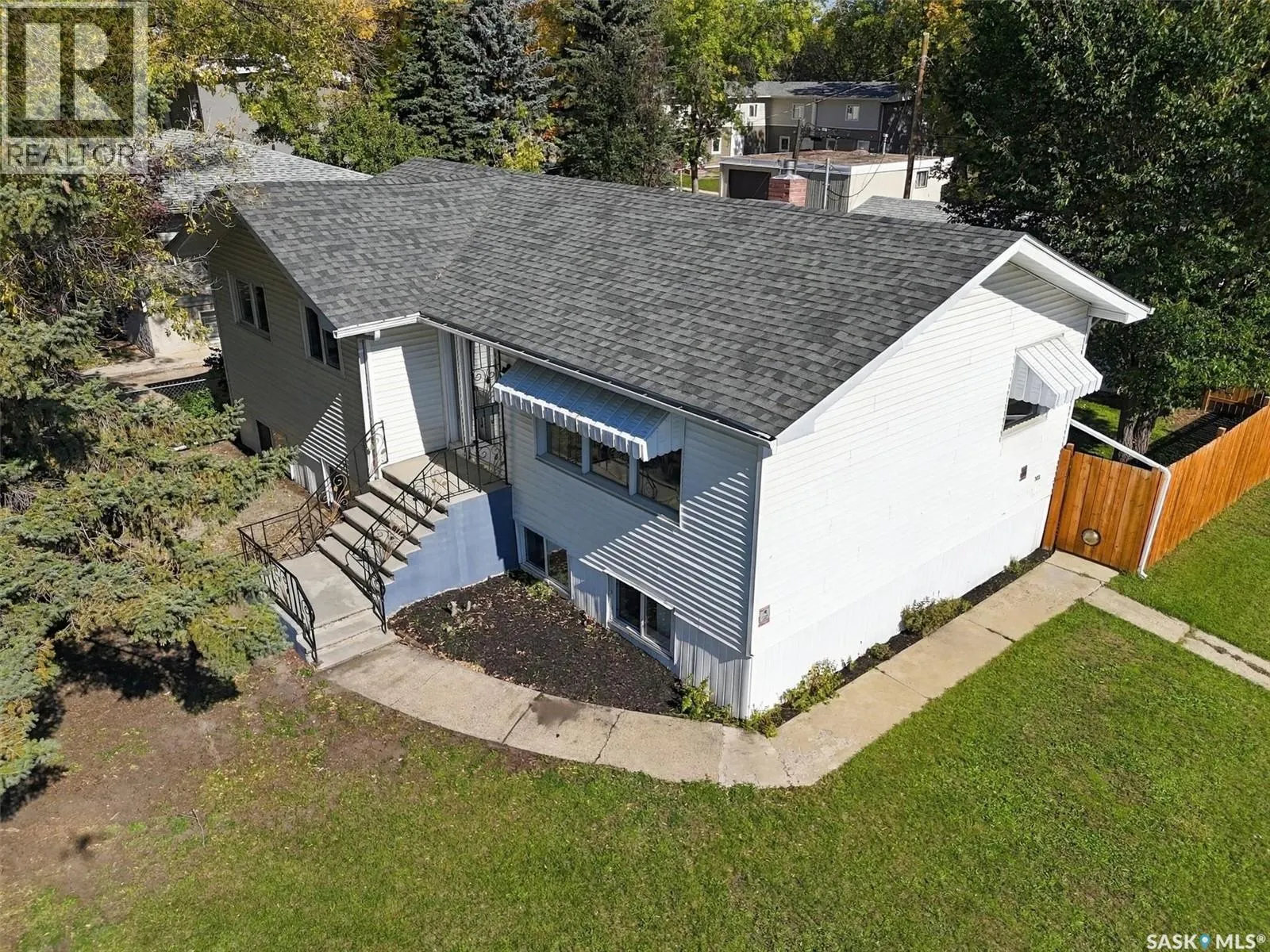 302 McMillan AVENUE