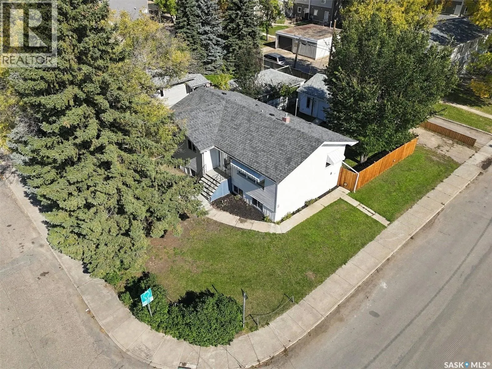 302 McMillan AVENUE