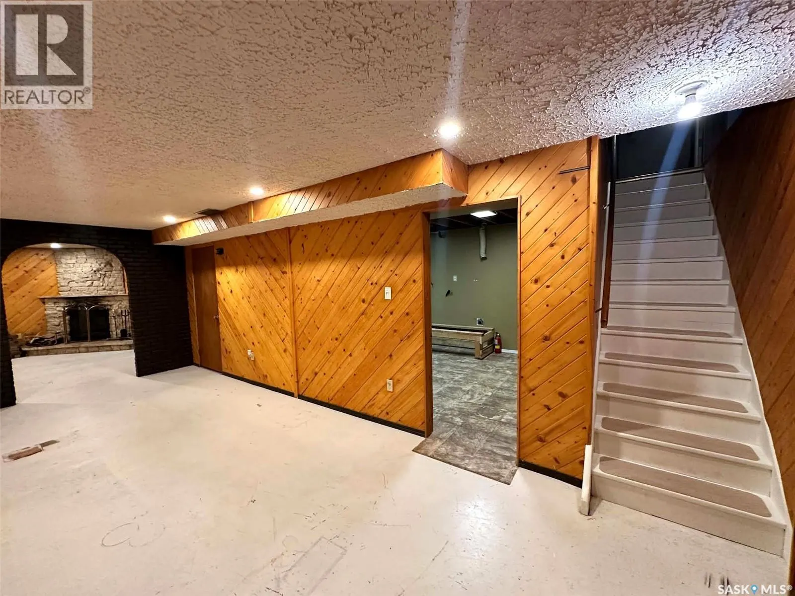2145 37th STREET W