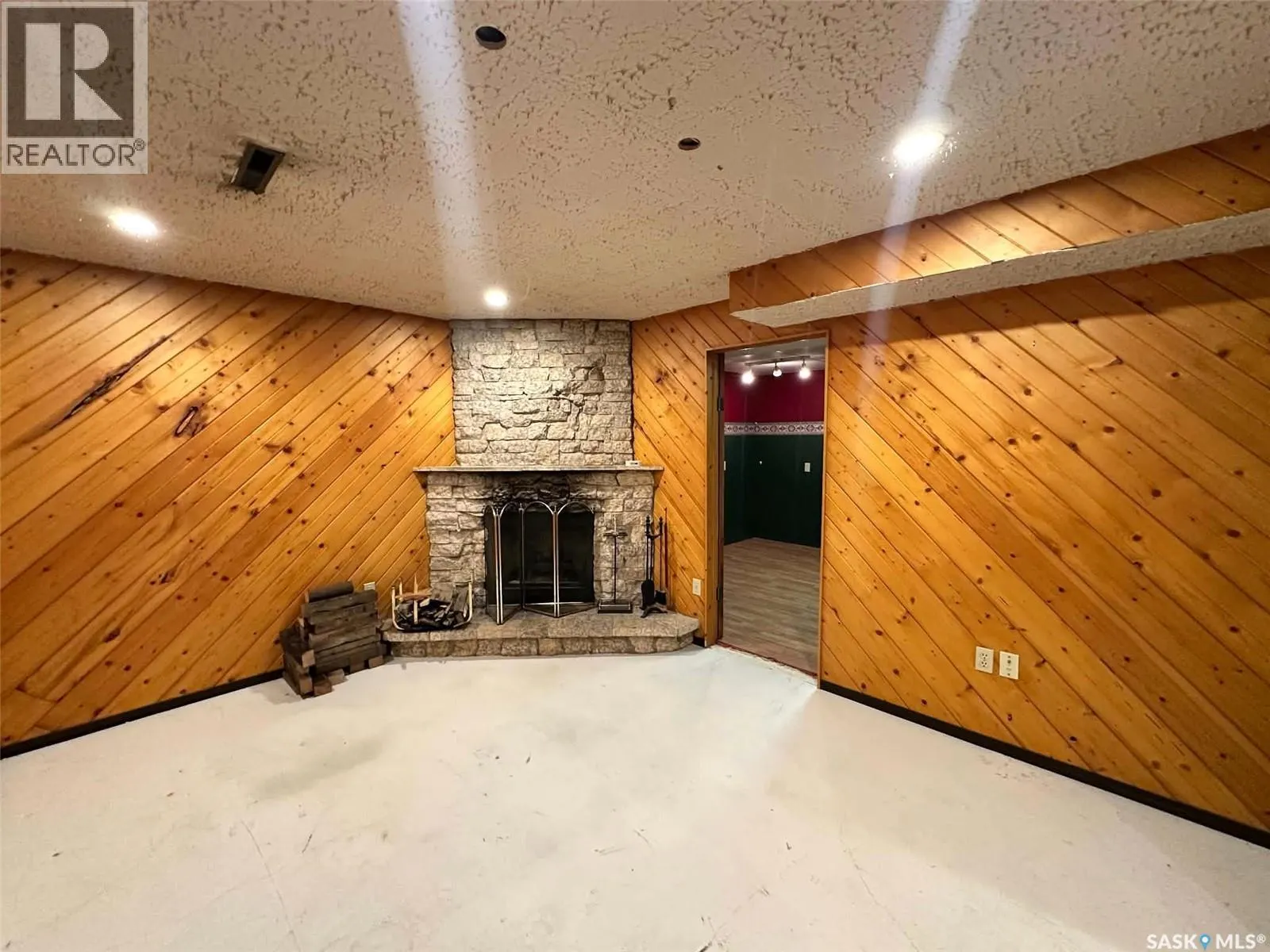 2145 37th STREET W