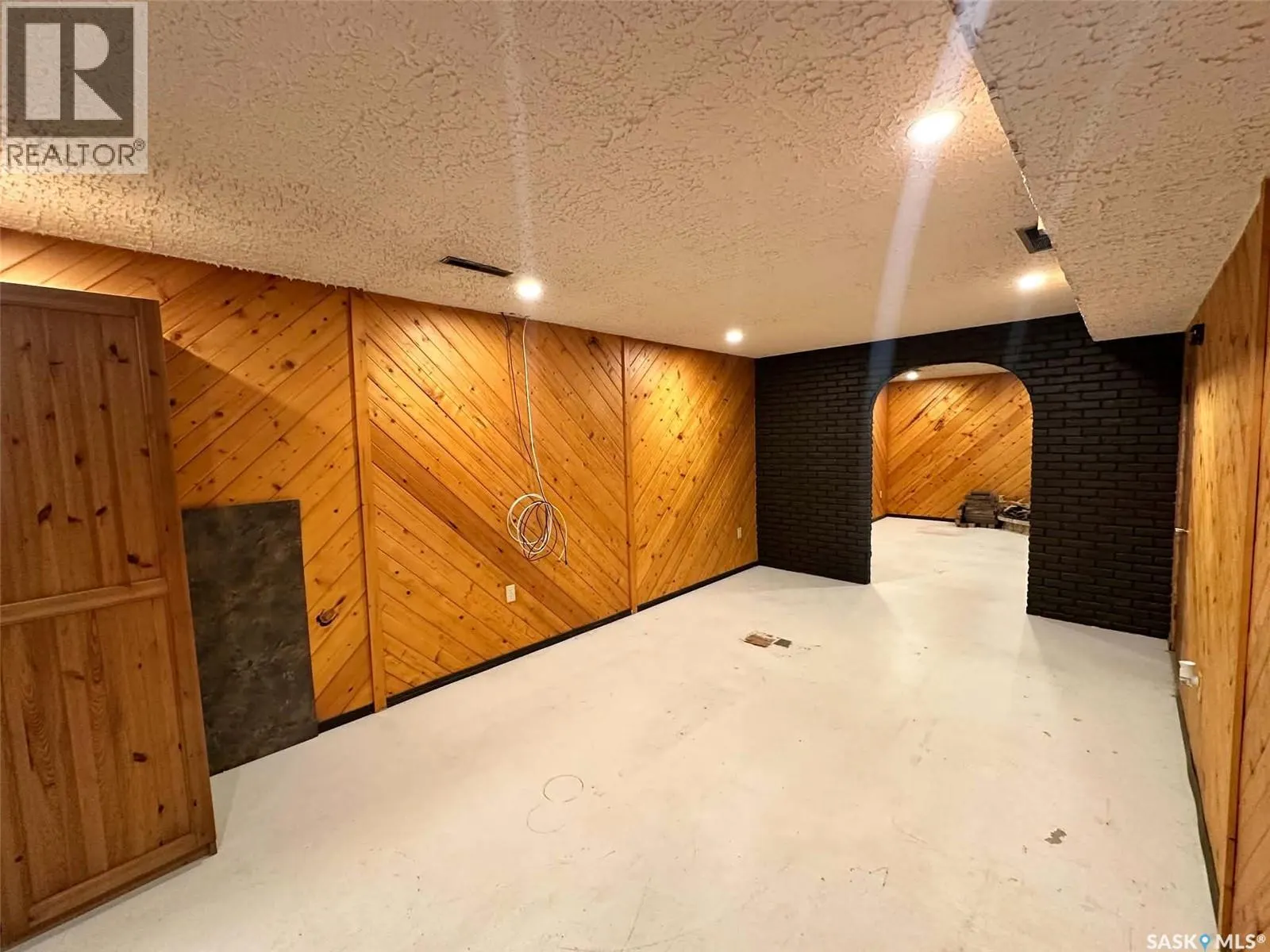 2145 37th STREET W