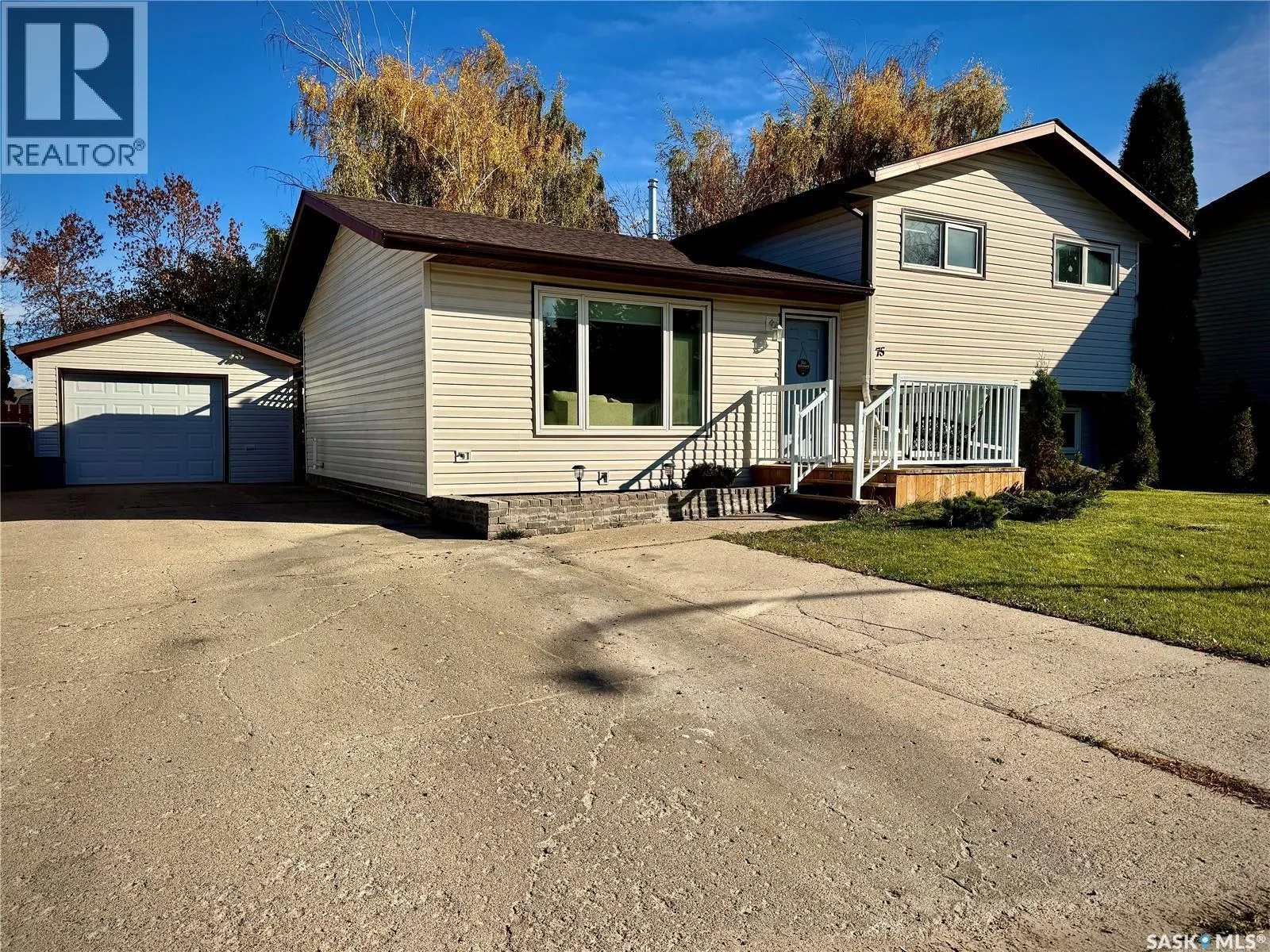 75 Langrill DRIVE