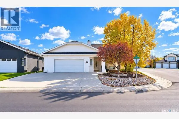 607 4th STREET W