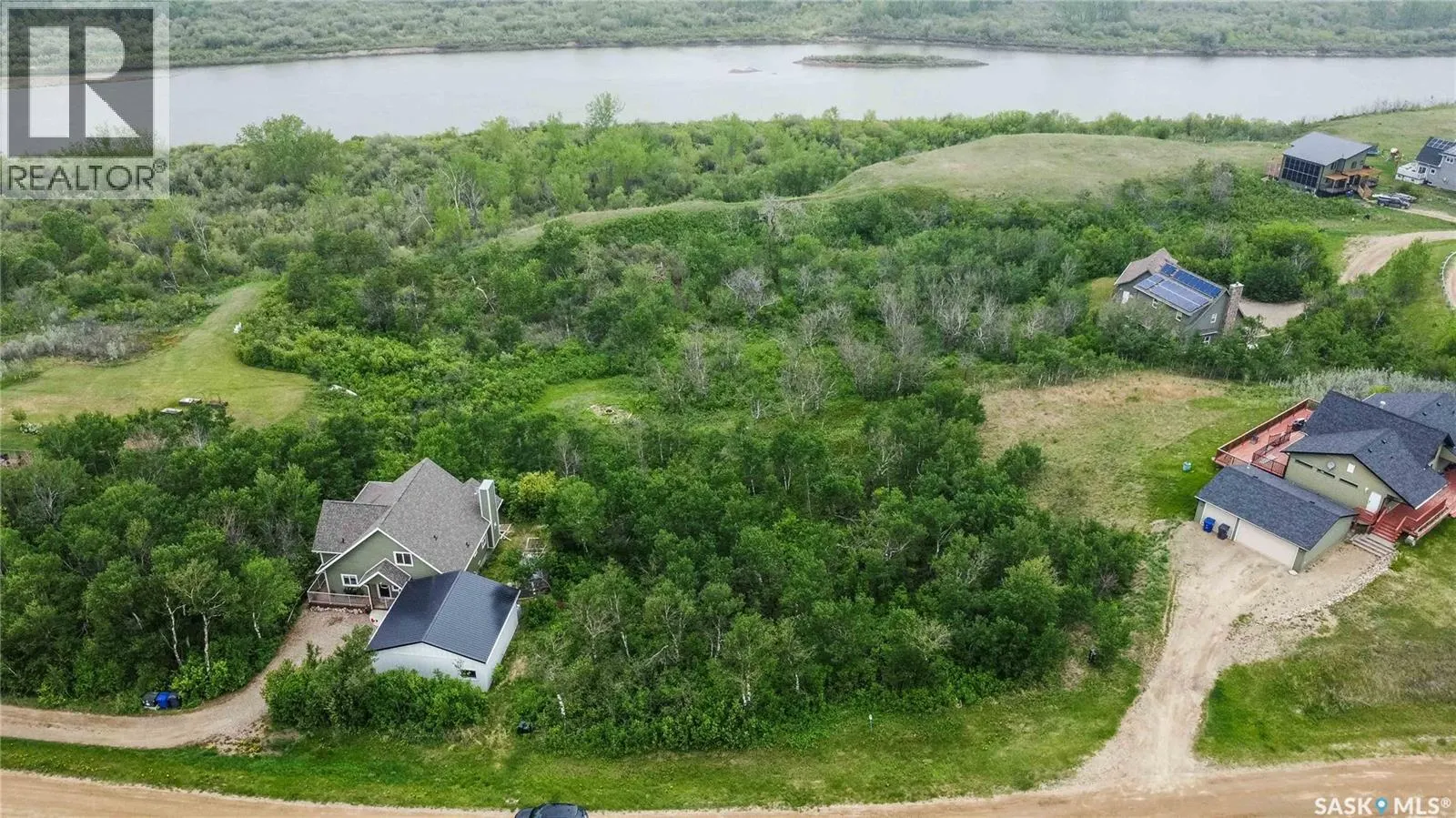 482 Saskatchewan ROAD