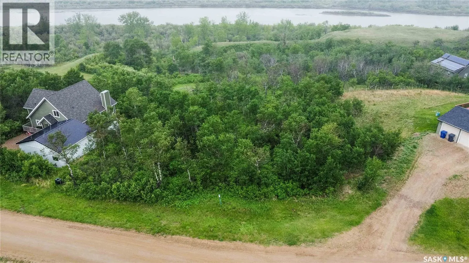 482 Saskatchewan ROAD