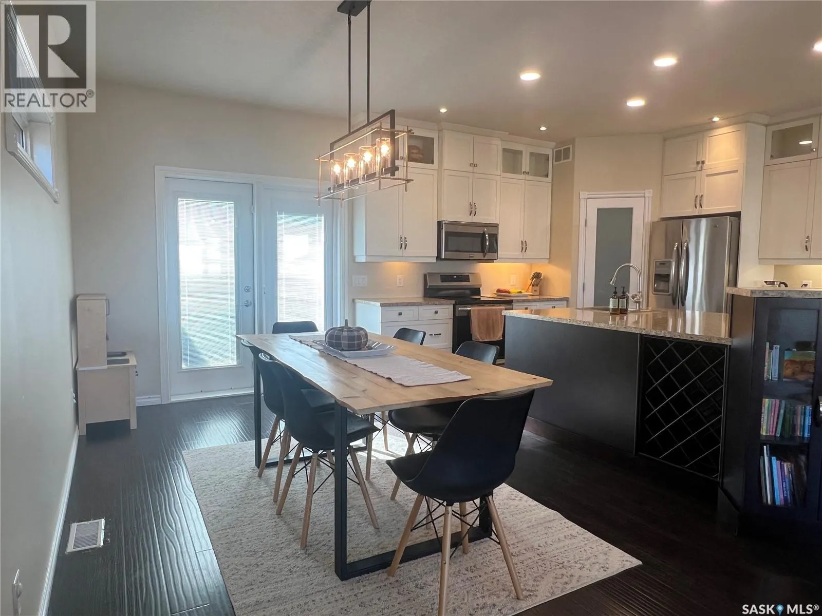 197 5th AVENUE