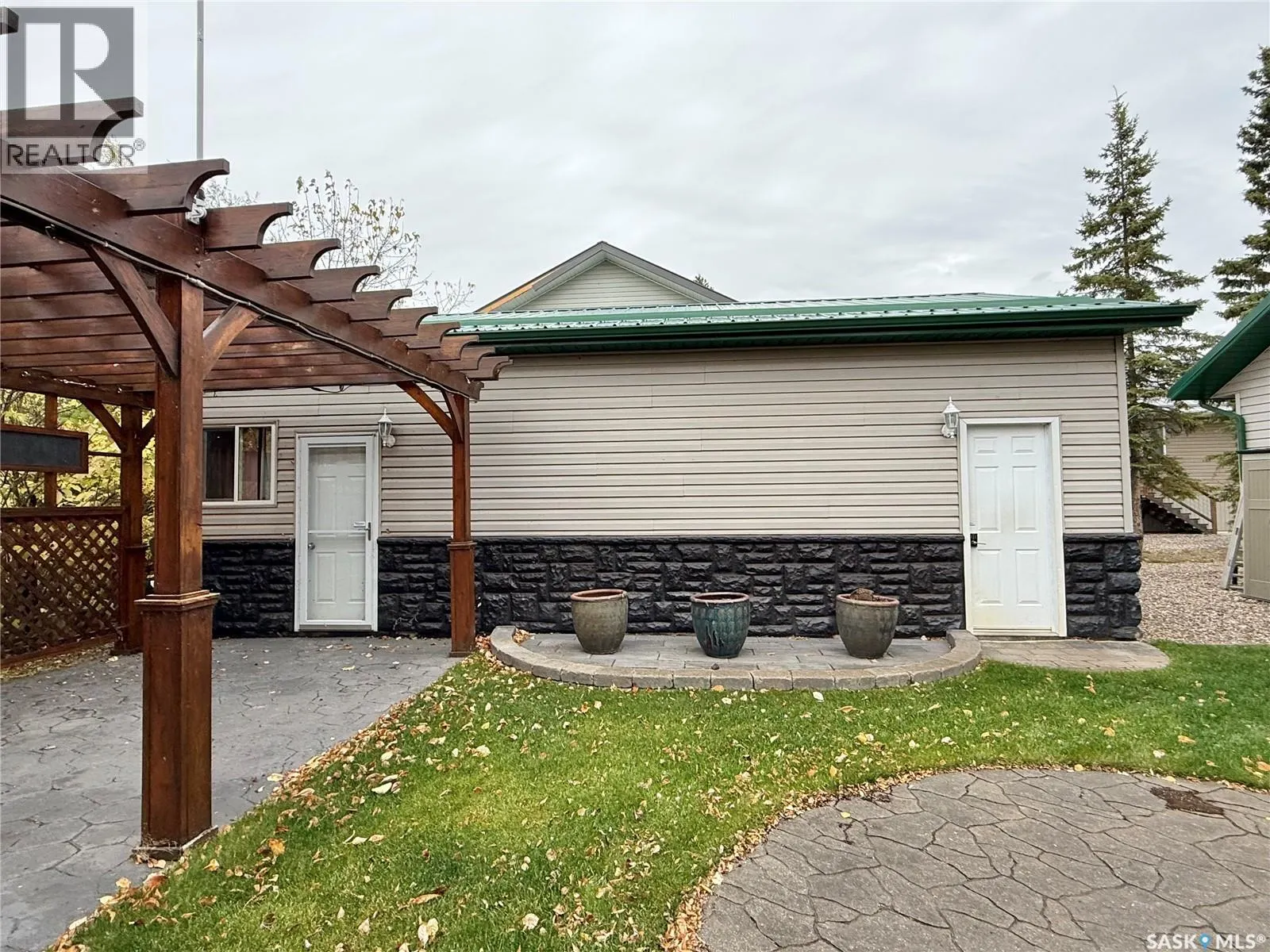 141 North Shore ROAD
