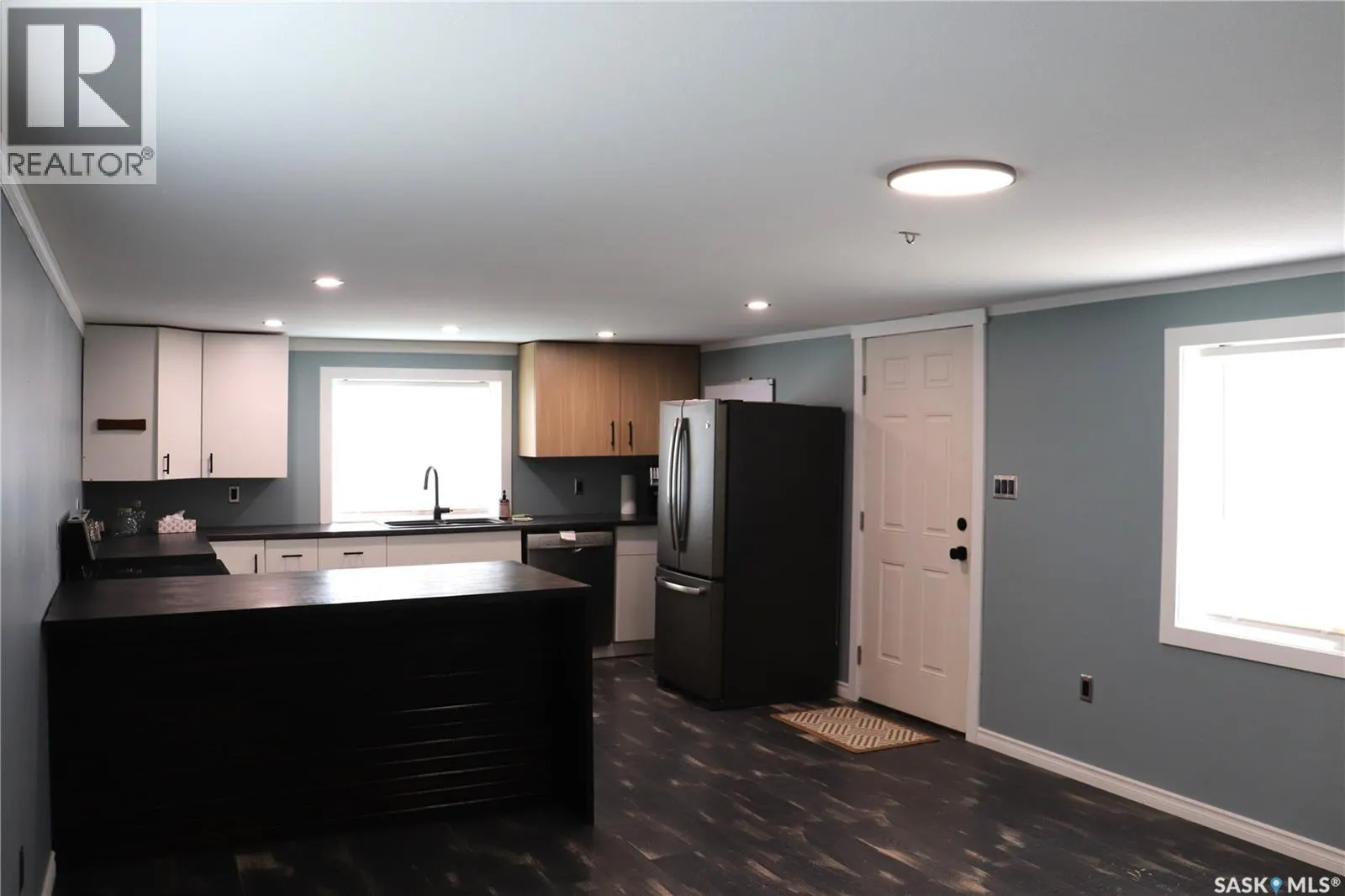 228 Cypress WAY