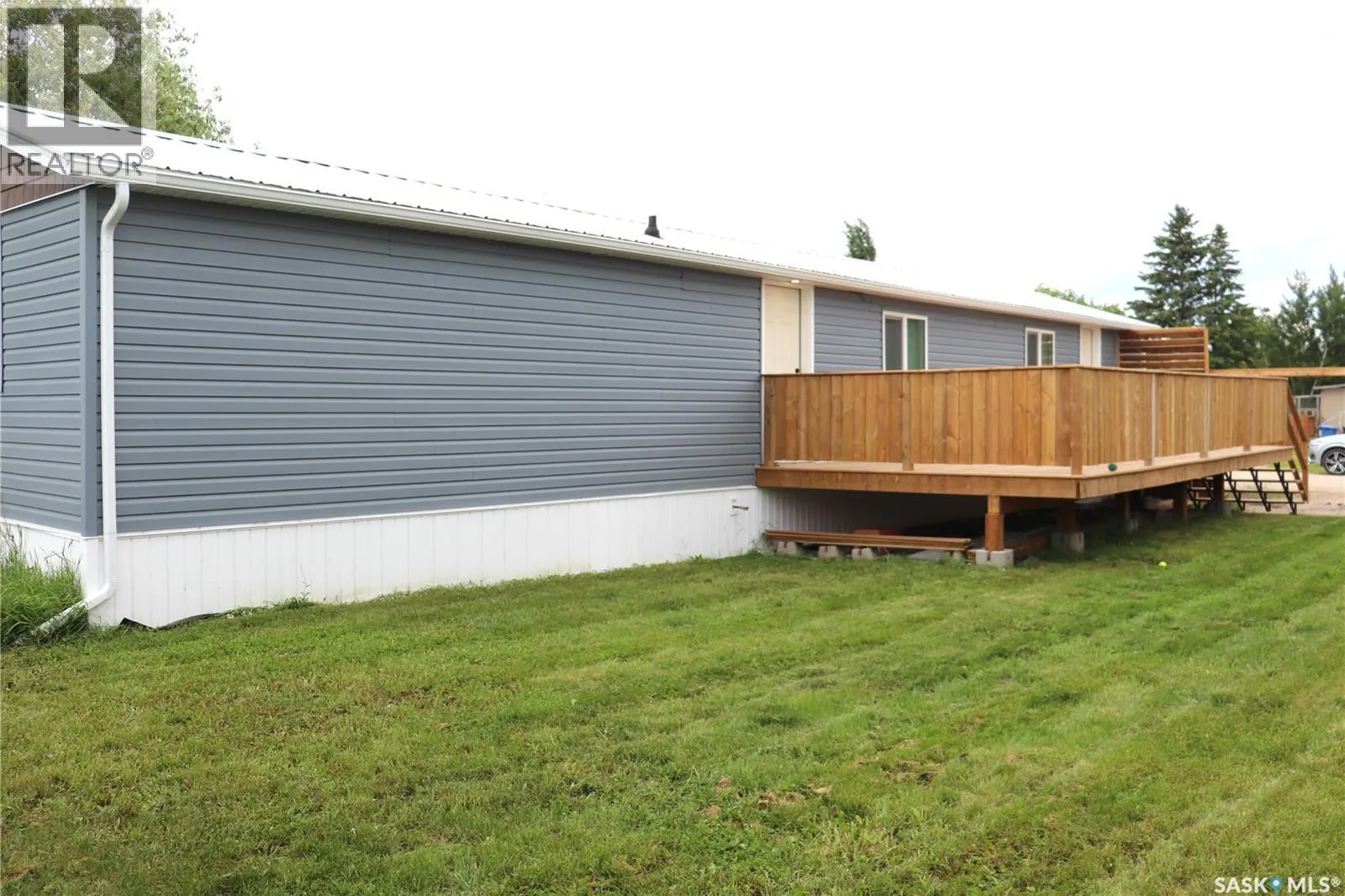 228 Cypress WAY