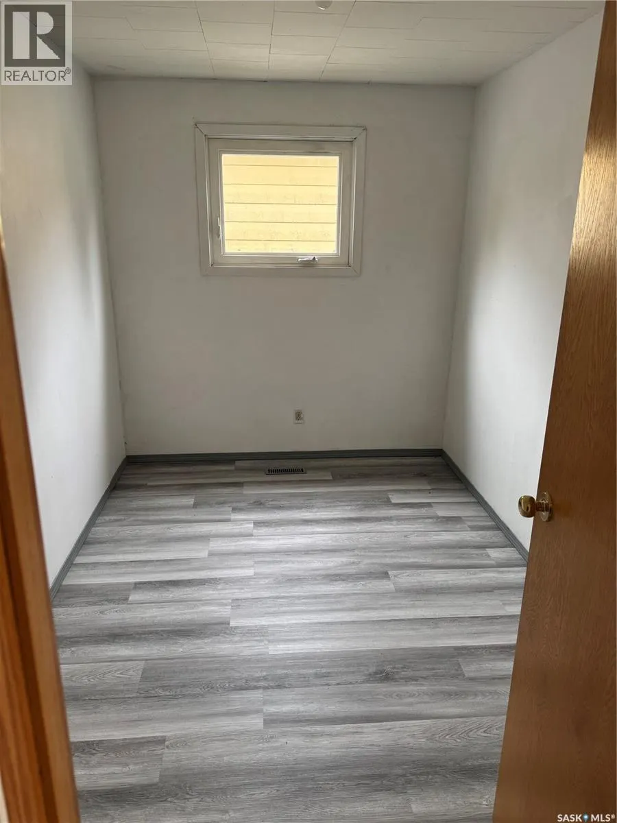 751 17th STREET W