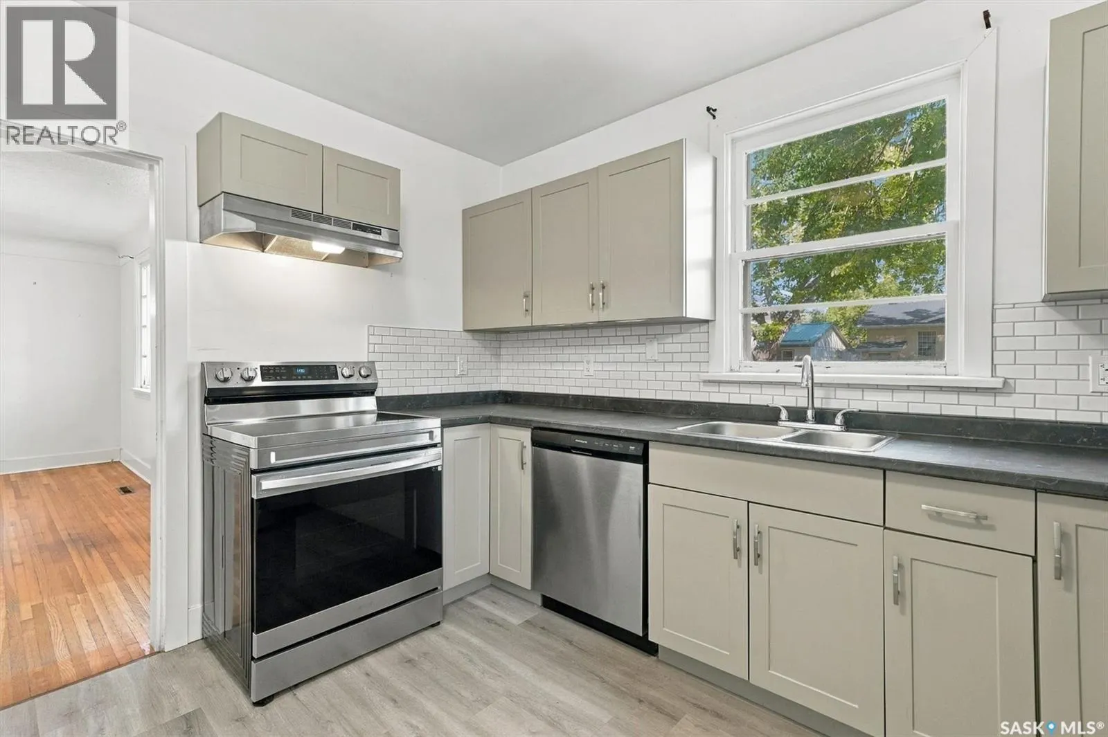 109 108th STREET W