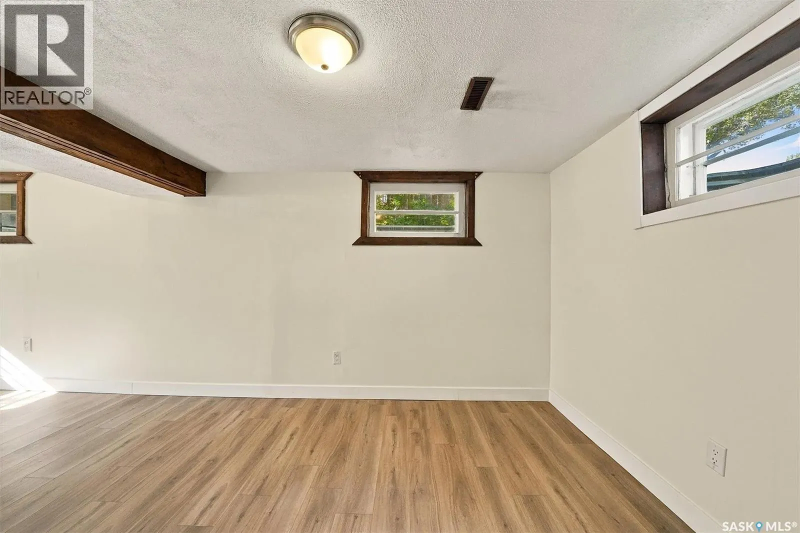 109 108th STREET W