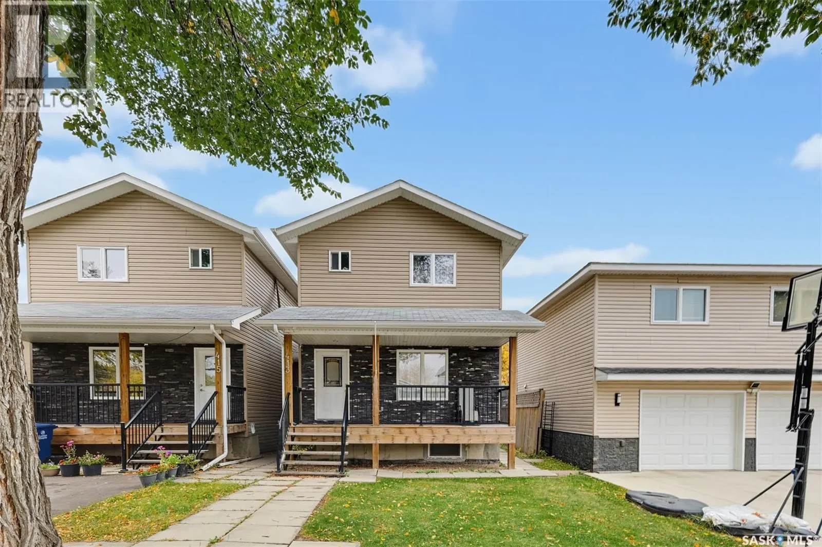 413 X AVENUE S