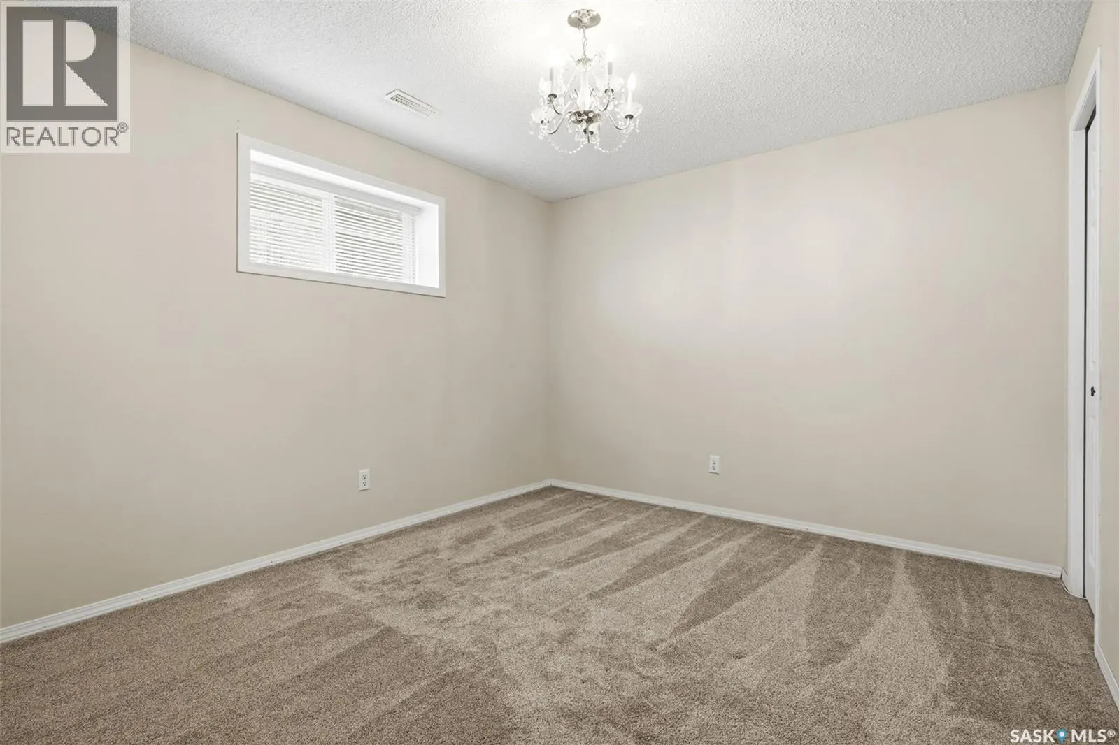 8126 Sherwood DRIVE