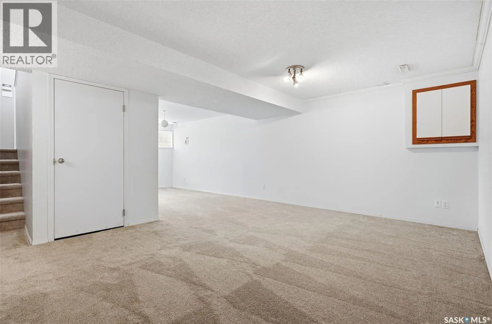 8126 Sherwood DRIVE