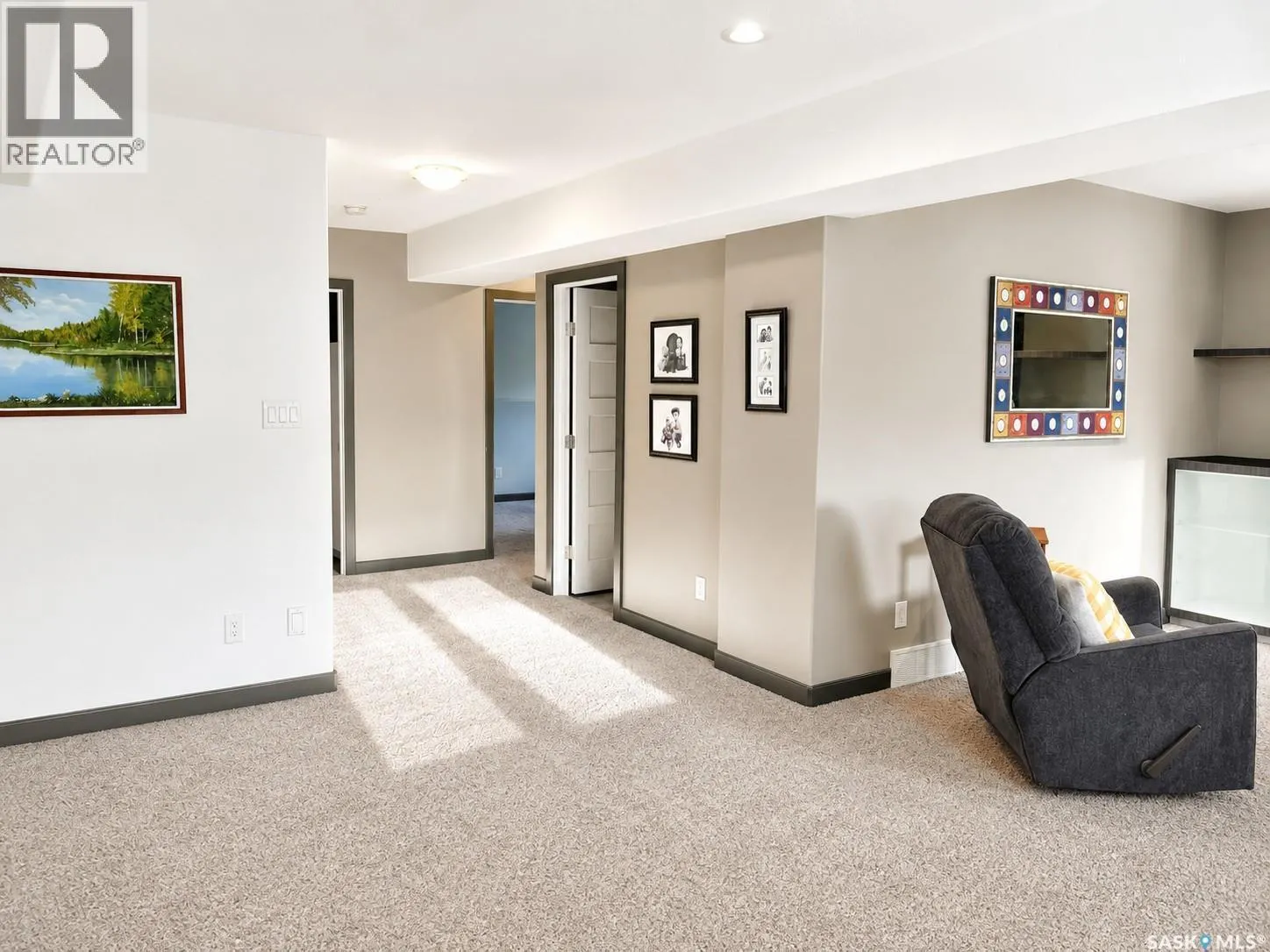 1 Glen Howard WAY