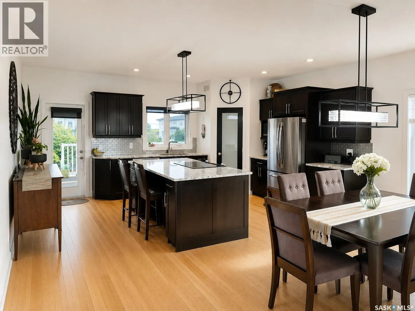 1 Glen Howard WAY