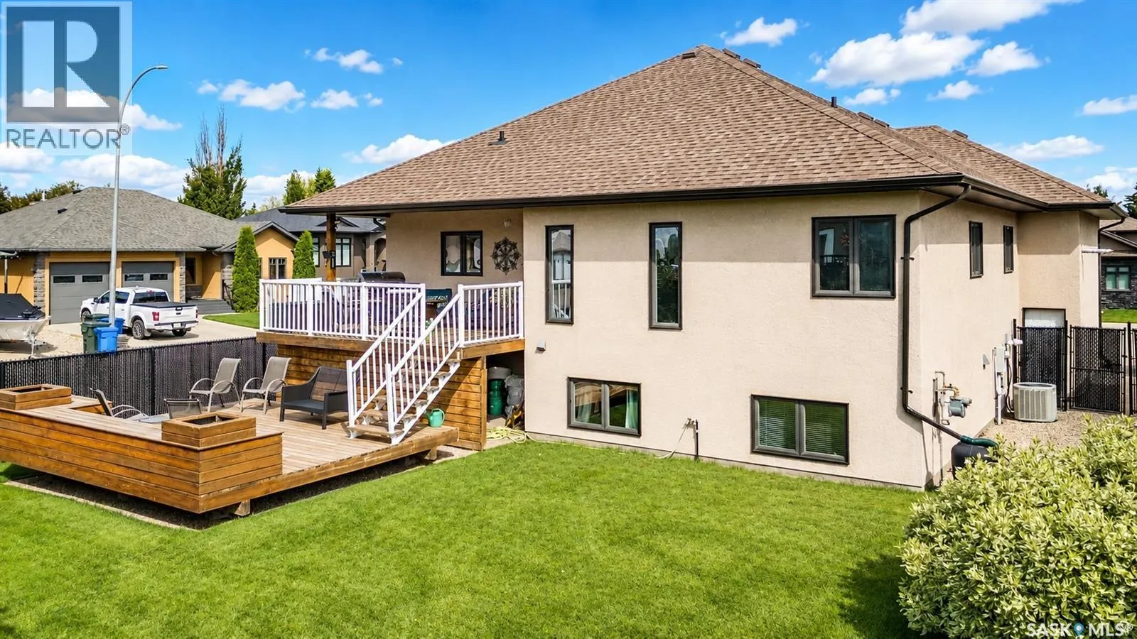 1 Glen Howard WAY