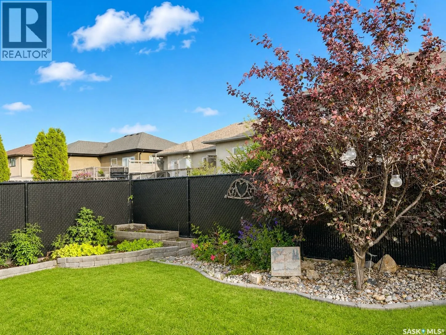 1 Glen Howard WAY