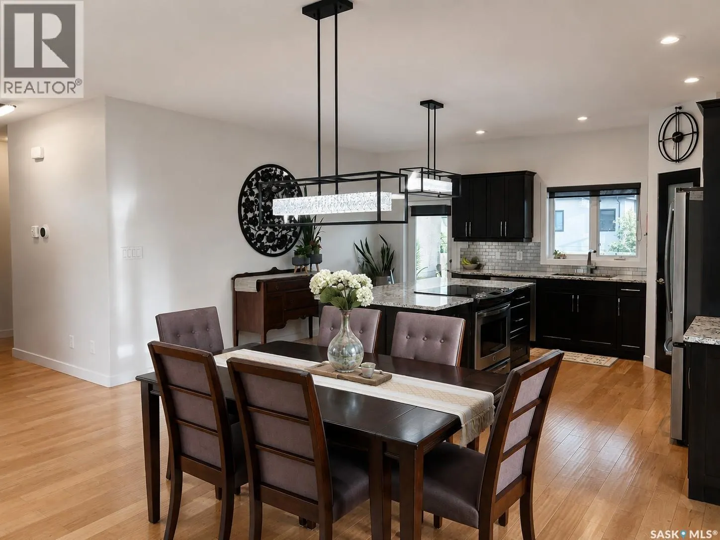 1 Glen Howard WAY
