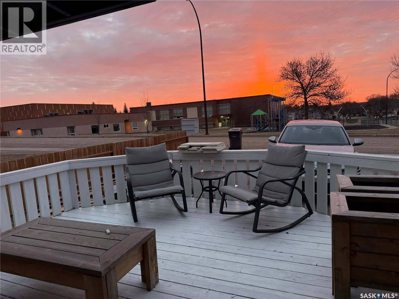 801 Lorne STREET W