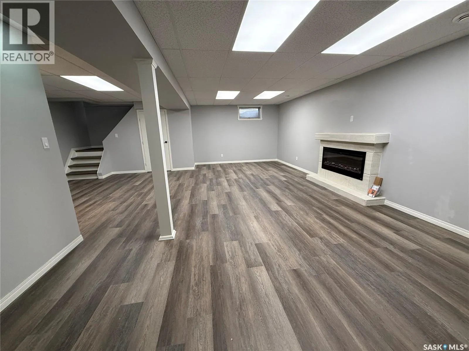 801 Lorne STREET W