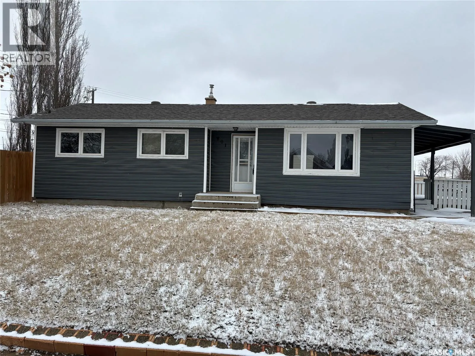 801 Lorne STREET W