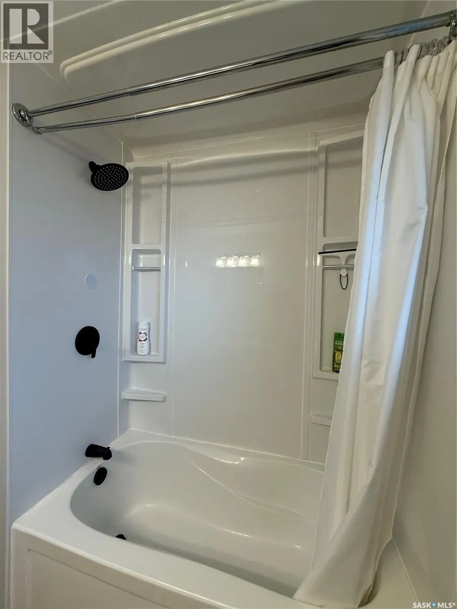 801 Lorne STREET W