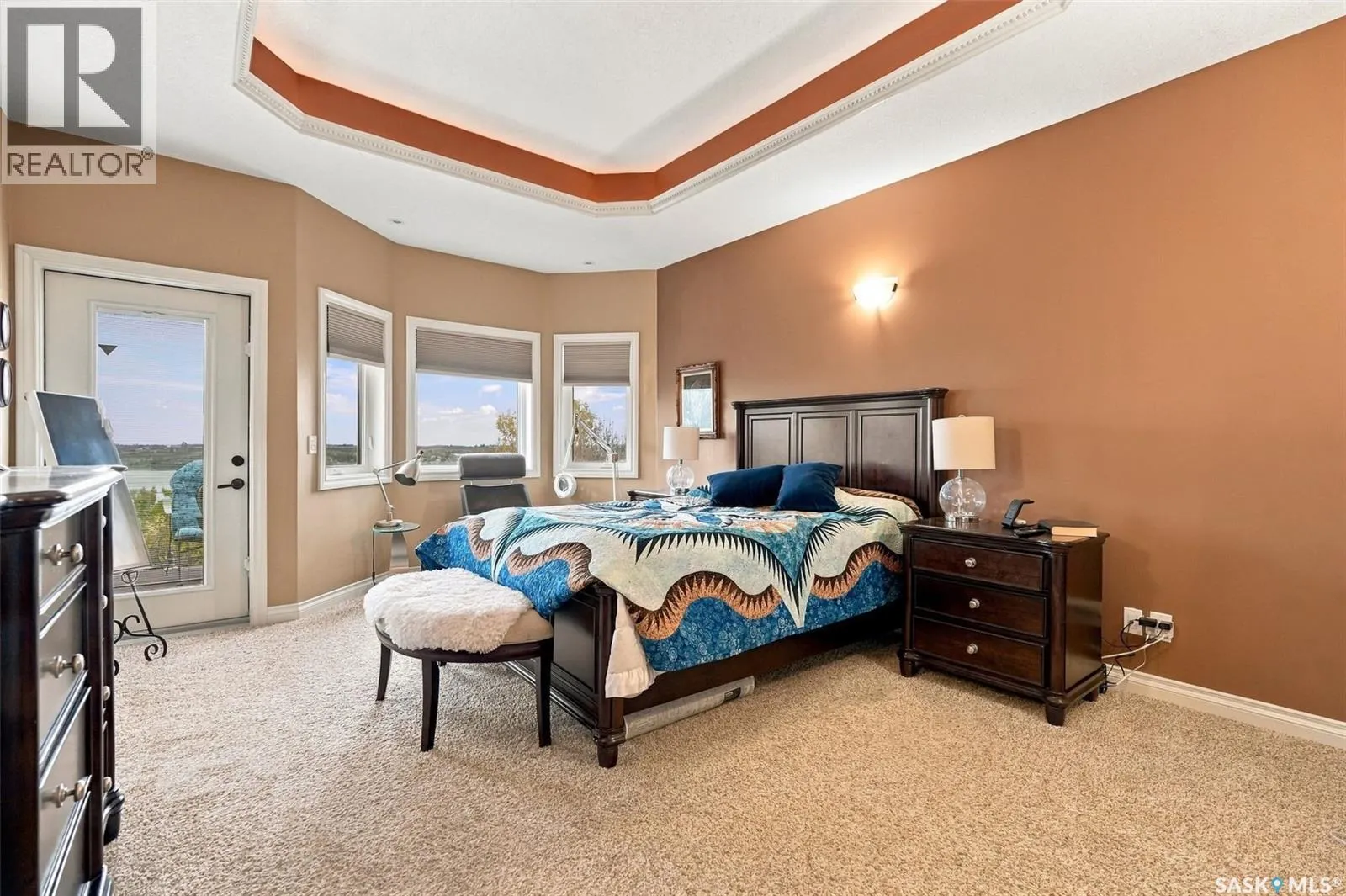 212 EDGEWOOD DRIVE
