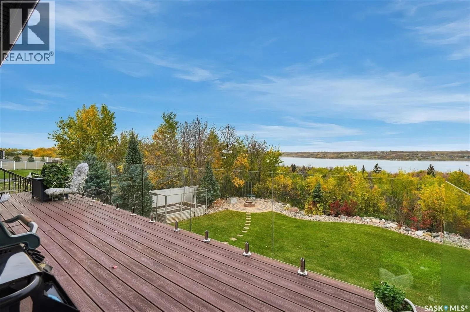 212 EDGEWOOD DRIVE