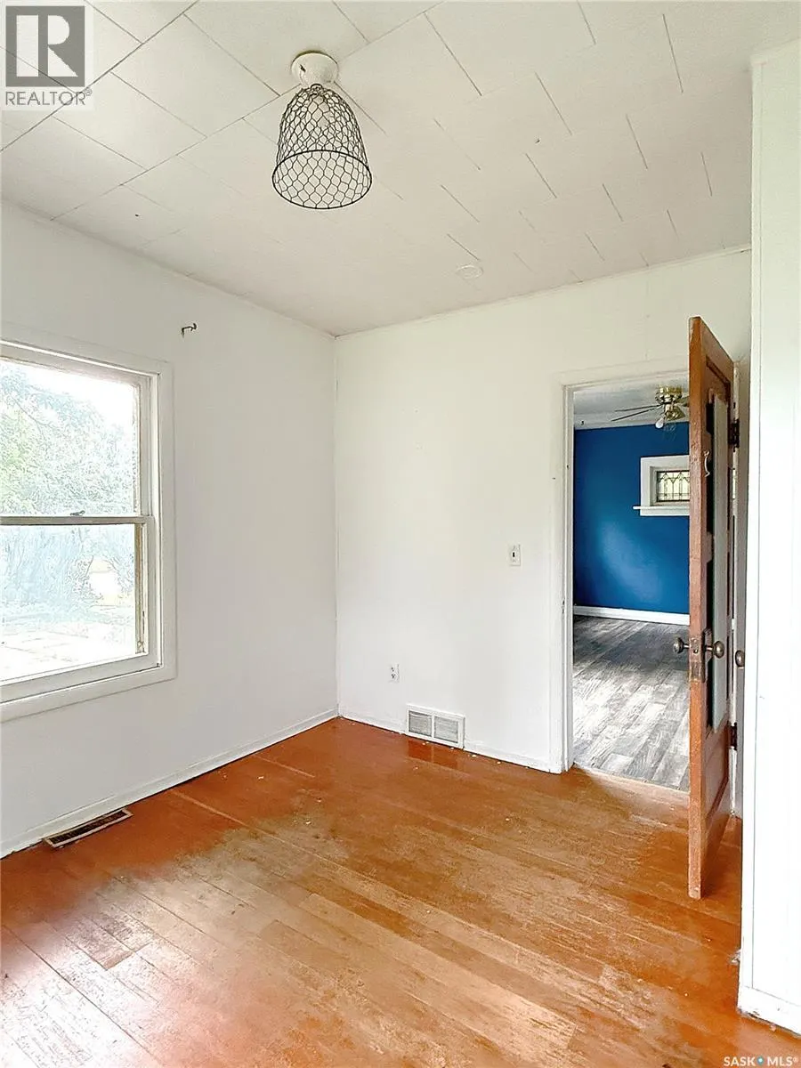 172 4th STREET E