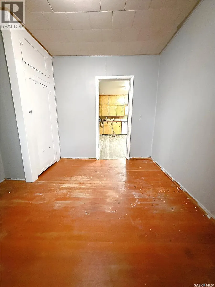 172 4th STREET E
