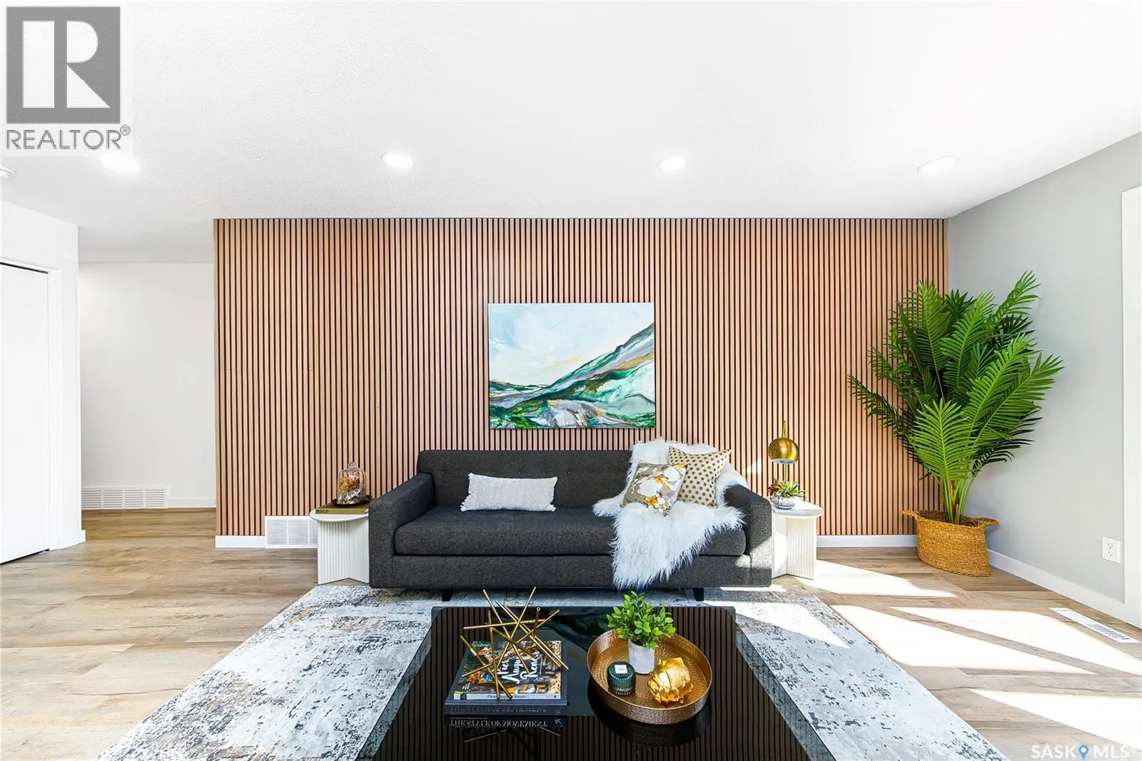 330 Acadia DRIVE