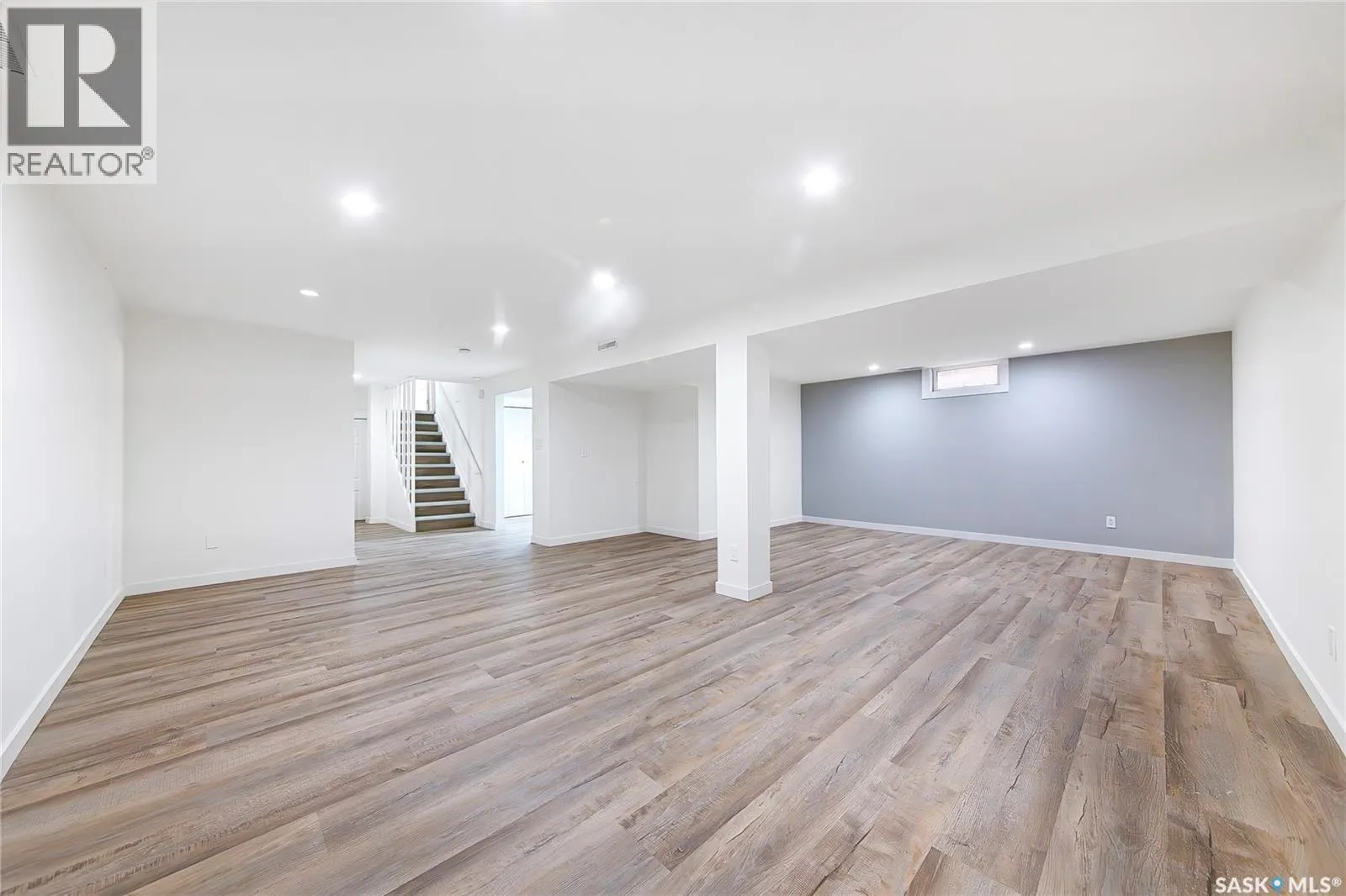 330 Acadia DRIVE