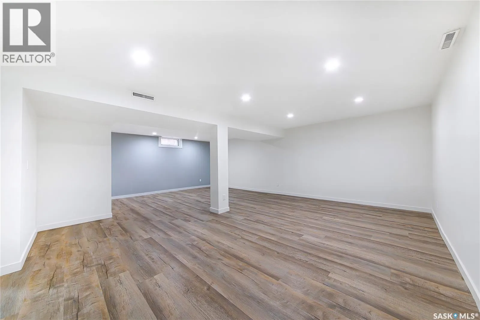 330 Acadia DRIVE