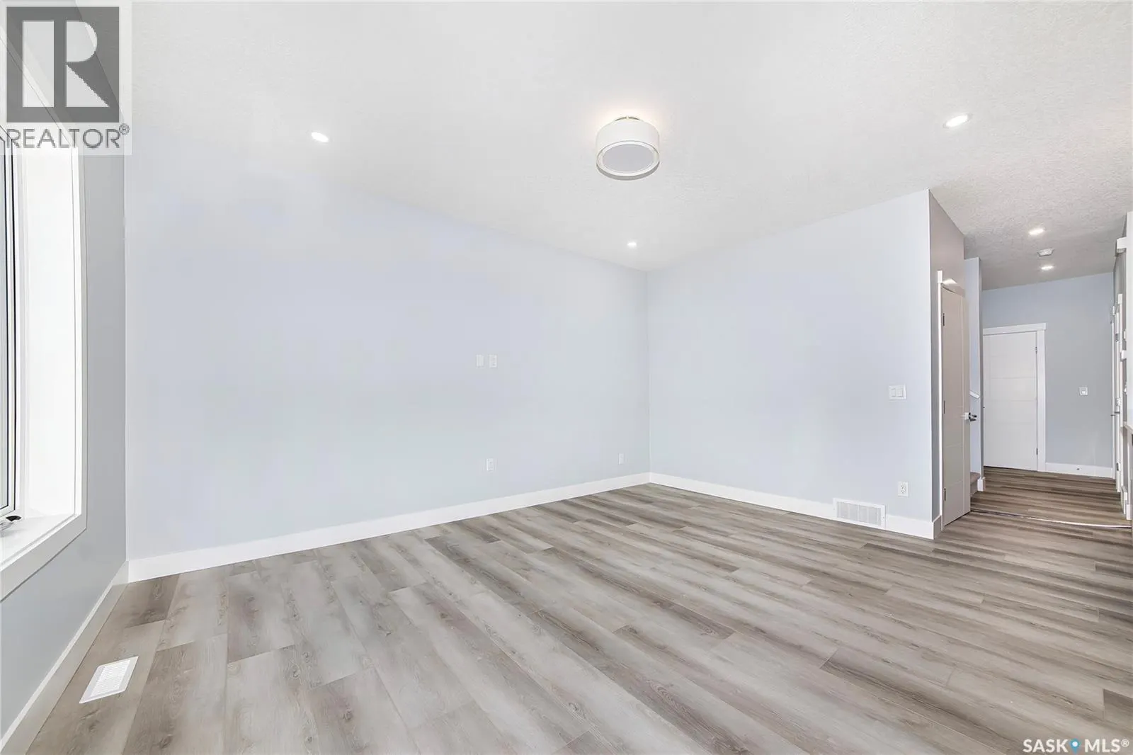807 Brighton BOULEVARD