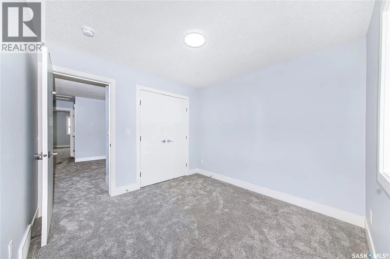 807 Brighton BOULEVARD