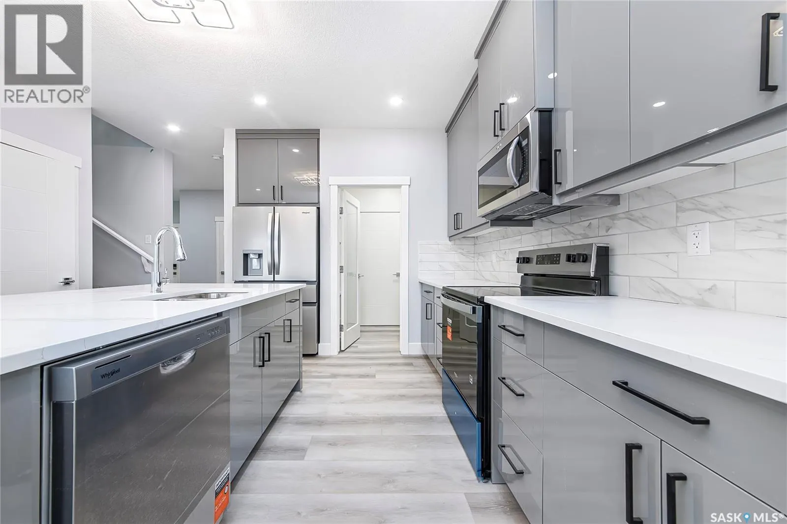 807 Brighton BOULEVARD