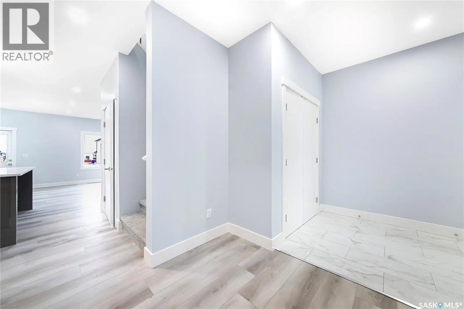 807 Brighton BOULEVARD