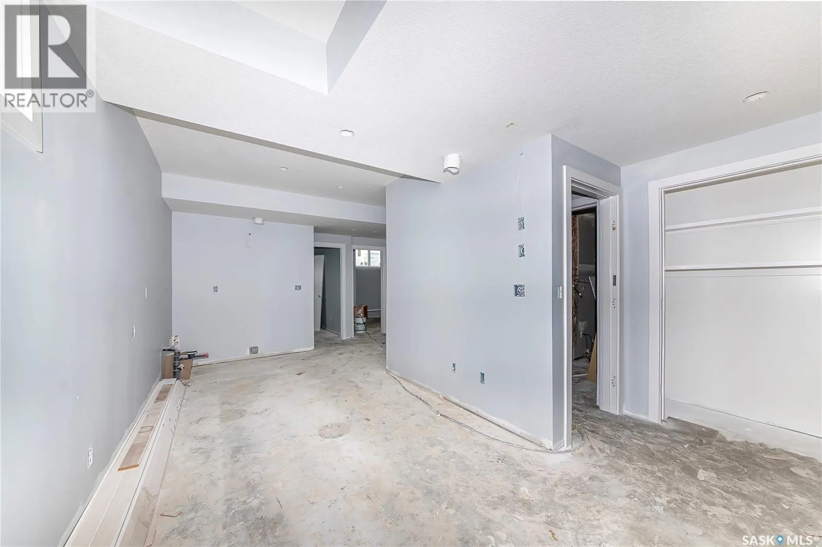 807 Brighton BOULEVARD
